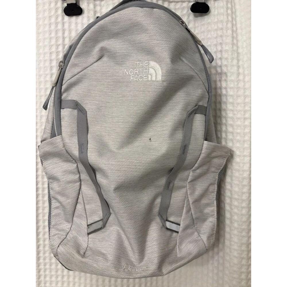 The North Face Vault Backpack Light Gray